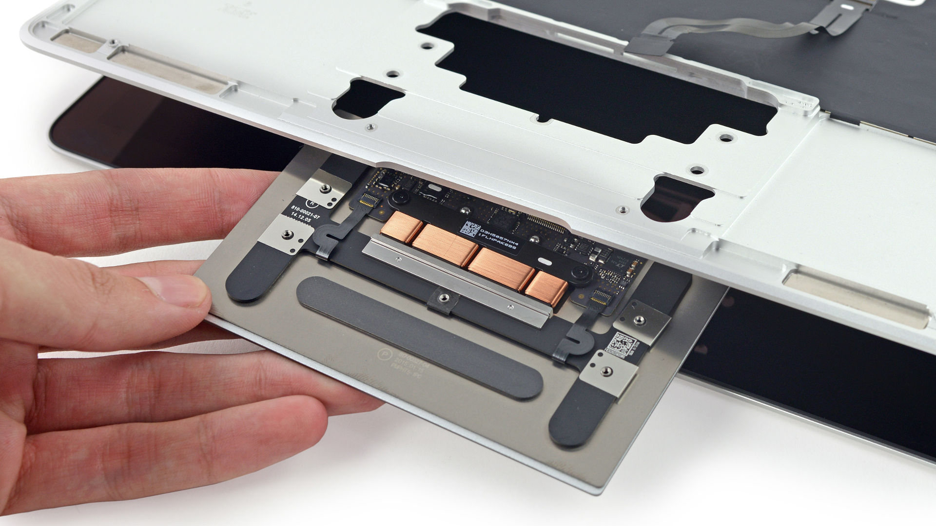 Macbook Pro A3186 Trackpad Değişimi
